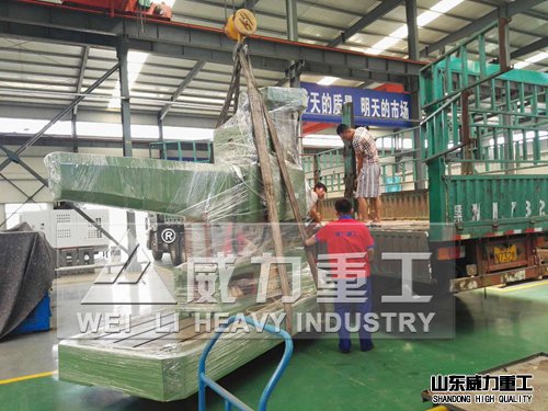 Z3063搖臂鉆床發(fā)貨場景