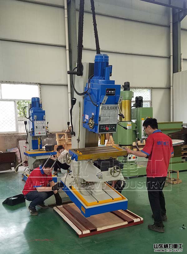 立式鉆床打包裝現(xiàn)場